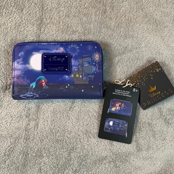 𝅺NWT Disney Loungefly The Little Mermaid Wallet - Picture 2 of 5